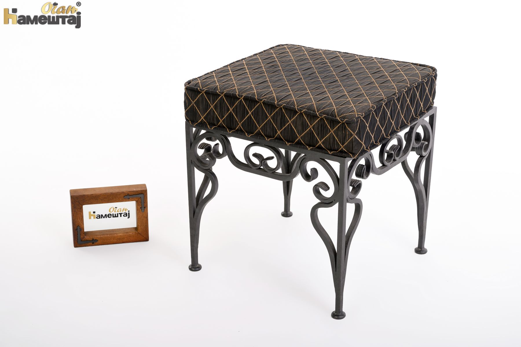 AMBOSS furniture - category stolice - artikal - Maron poof